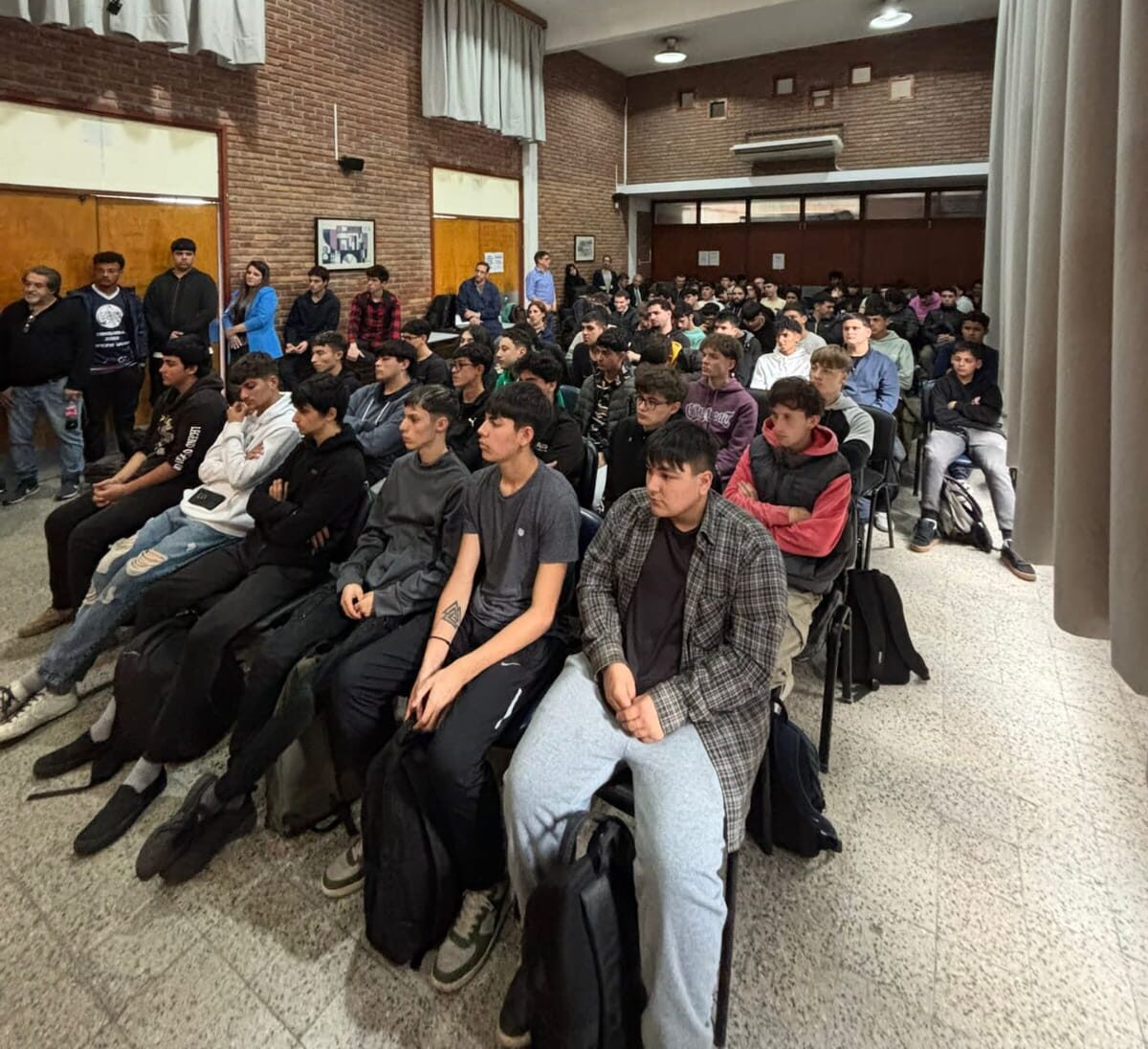 En este momento estás viendo JORNADA TESTIMONIOS PASANTÍAS MECÁNICA AUTOMOTRIZ
