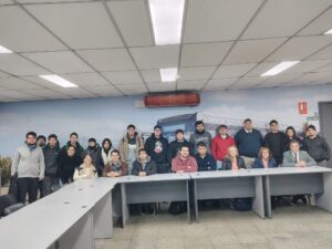 VISITA DE ESTUDIANTES DE LA TECNICATURA EN REDES Y SOFTWARE A LA GERENCIA DE SISTEMAS Y ESTUDIOS TECNOLOGICOS (CUTCSA TECHNOLOGY)