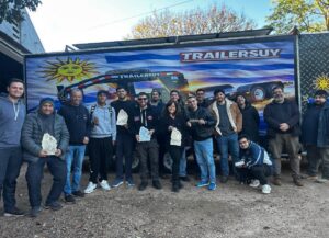 SALIDA A TRAILERS UY
